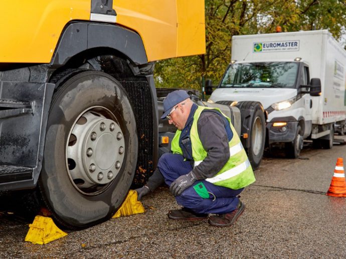 3 de cada 10 asistencias en carretera se piden por WhatsApp según OK24Horas de Euromaster