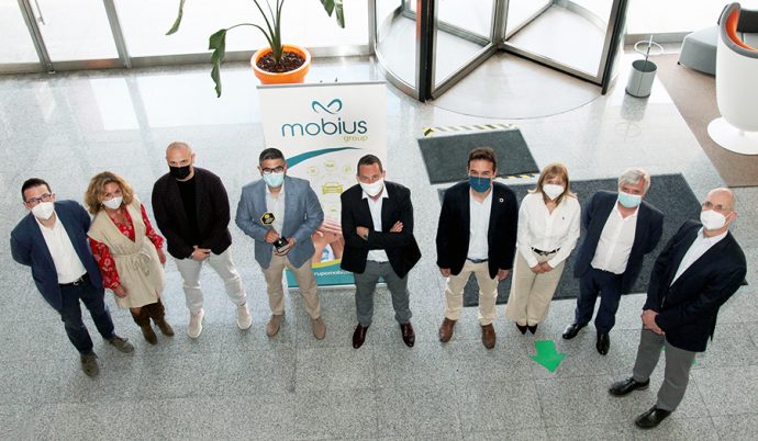 alcalde de Alcobendas visita las oficinas de Mobius Group