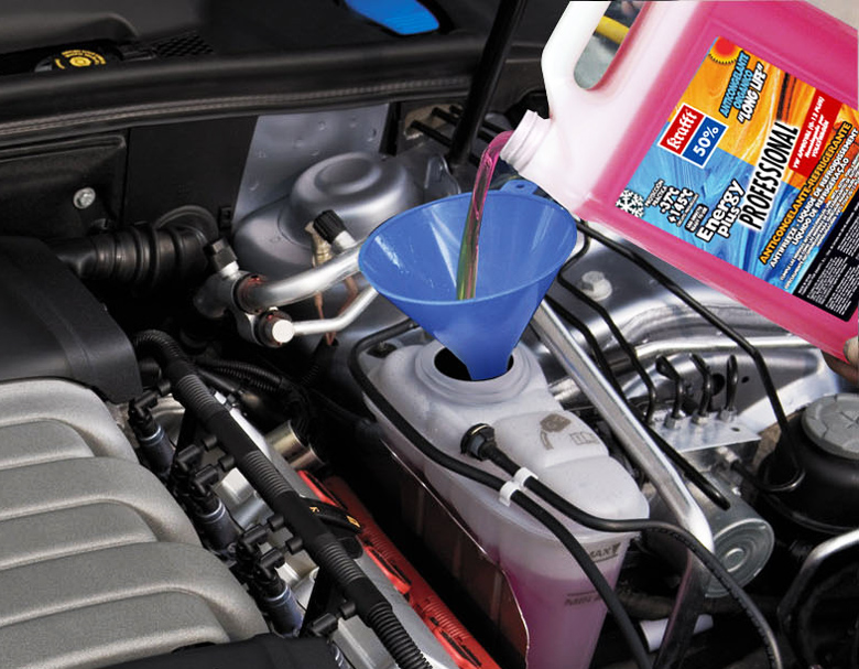 Los colores que existen para el líquido refrigerante que usa el motor de tu  coche