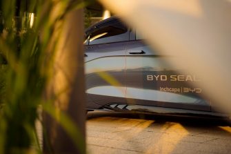 BYD Seal sin contacto: cómo diagnosticar su batería de 12 V sin tratarla como una AGM