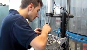 Rectificados Carcassona muestra cómo repara culatas de aluminio