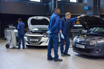 Casi la mitad de los coches que acuden al taller en España tienen más de 15 años, según GiPA