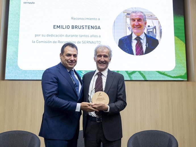 Comisión de Recambios de Sernauto Homenaje a Emilio Brustenga de IADA