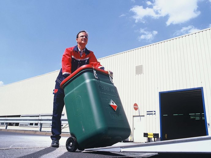contenedores SaCon para almacenamiento y transporte de paños de limpieza MEWA