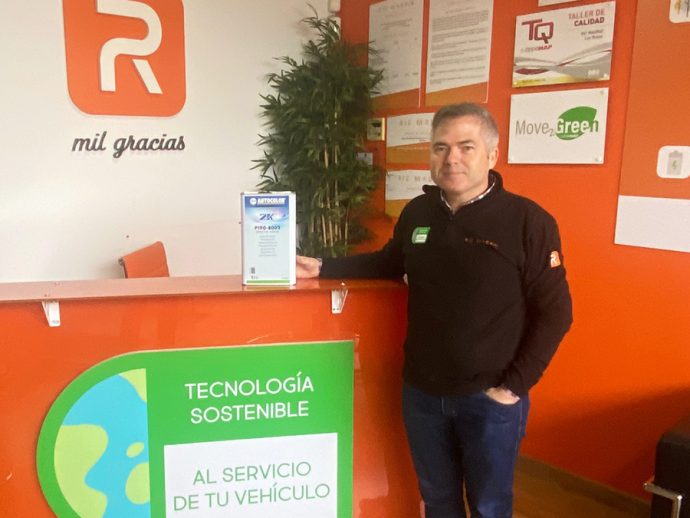 Dionisio Cerdán gerente fundador del taller RIC Madrid testimonio sobre barniz 8002 de NEXA Autocolor
