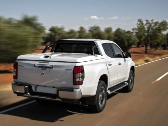 El L200 de Mitsubishi también recibe enganches adaptables de Lafuente