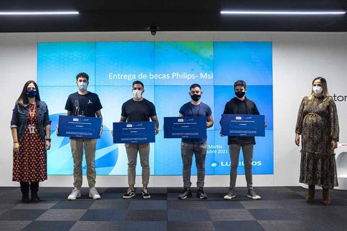 entrega de Becas Philips al Talento 2021