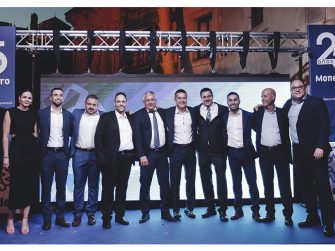 Auto Comercial Monedero celebró su 25 aniversario ante más de 200 invitados