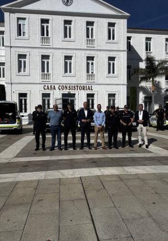 San Roque renueva su parque móvil con 31 vehículos, 18 para la Policía Local