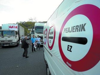 El nuevo peaje para camiones de la N-1 convierte a Gipuzkoa en zona infranqueable