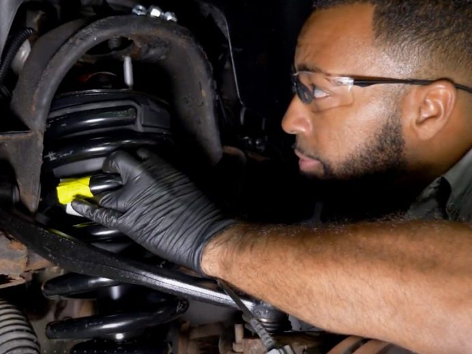 Garage Gurus comparte los problemas de los amortiguadores más comunes