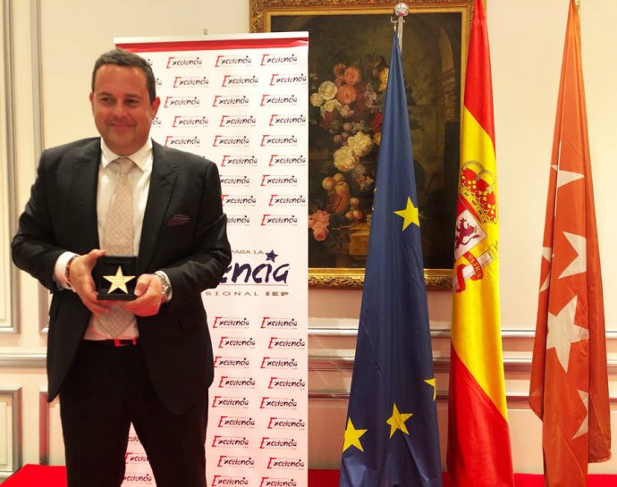 José Piñera Premio Estrella de Oro