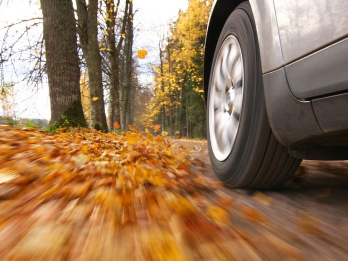 la revisión del coche en otoño una oportunidad para los talleres de reparación