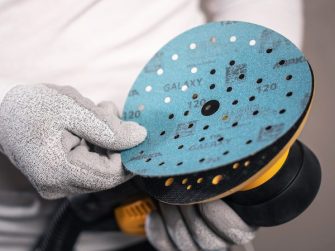 Mirka presenta su nuevo abrasivo Galaxy de alta tecnología y libre de polvo