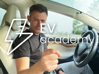 NRF y la red de talleres polaca EV Repair presentan su nueva EV Academy