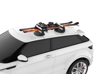 Ya disponible el nuevo portaesquís magnético CRUZ Ski Roof