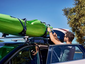 Cruzber lanza su nuevo portakayak para barras de techo CRUZ Rafter