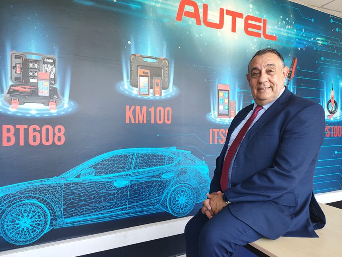 Rafael Castilla de Equipataller - Autel explica nueva gama de cargadores de vehículos eléctricos Autel MaxiCharger AC
