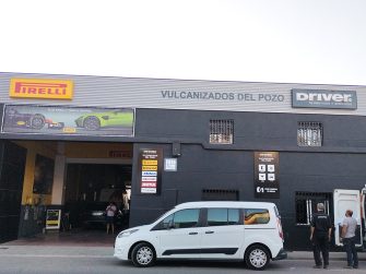 Vulcanizados del Pozo renueva su imagen con los colores de Driver