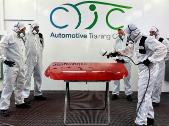 Toyota España confía en Sikkens para la formación de sus profesionales