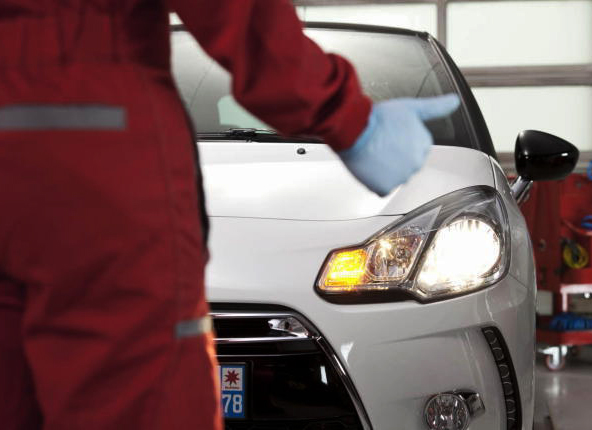 Tungsram aconseja revisar el coche antes de vacaciones