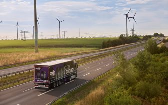Apollo Tyres completa su gama EnduMile de neumáticos para largo recorrido en IAA Transportation